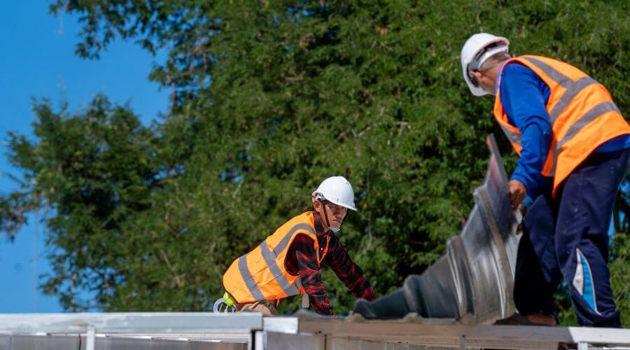 Professional residential roofers in Amberg, WI